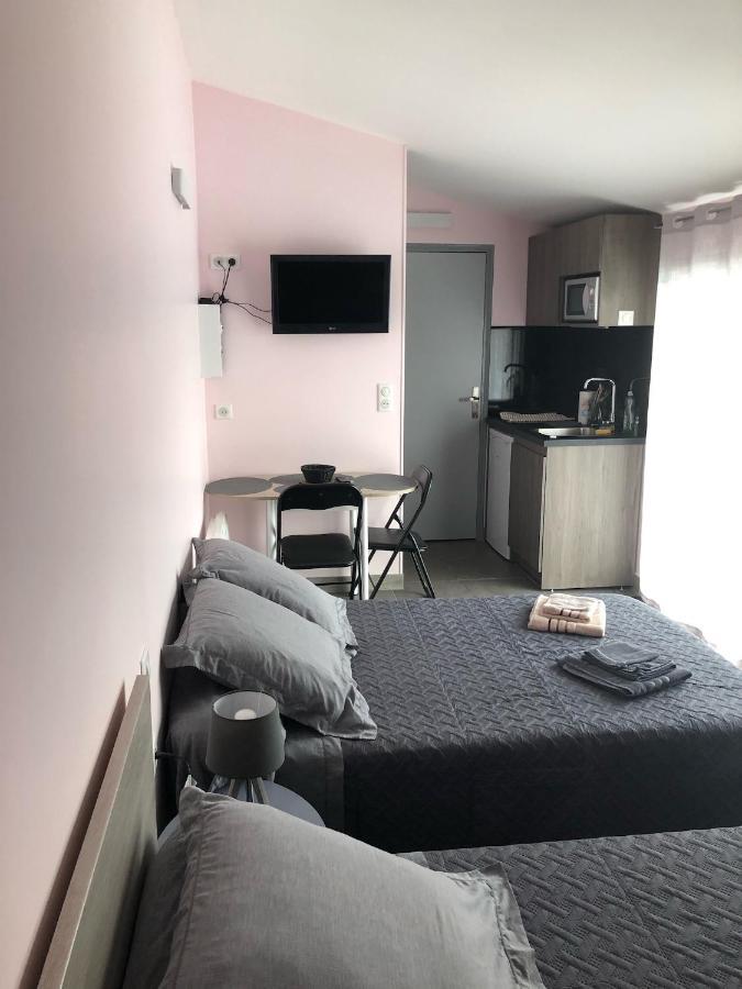 Chambres D'Hotes Chez Florence Montmerle-sur-Saone ภายนอก รูปภาพ