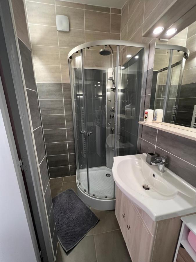 Chambres D'Hotes Chez Florence Montmerle-sur-Saone ภายนอก รูปภาพ