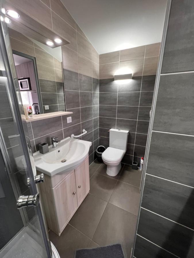 Chambres D'Hotes Chez Florence Montmerle-sur-Saone ภายนอก รูปภาพ