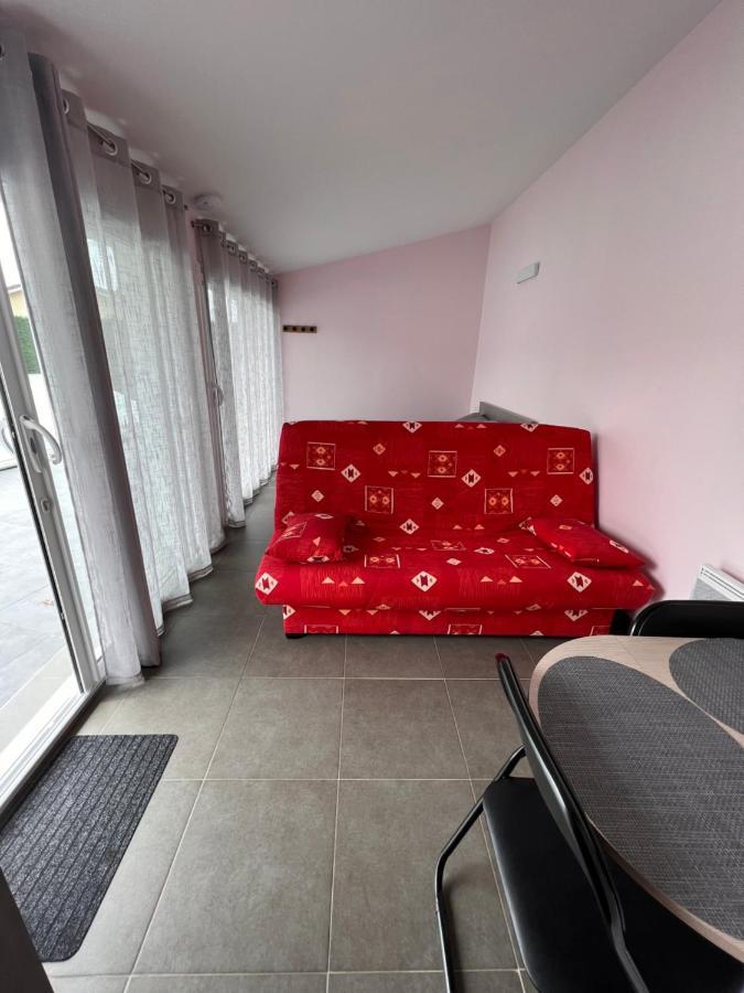 Chambres D'Hotes Chez Florence Montmerle-sur-Saone ภายนอก รูปภาพ