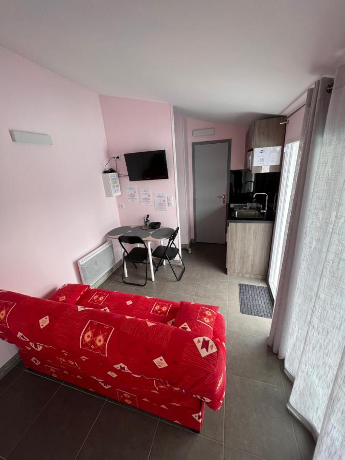 Chambres D'Hotes Chez Florence Montmerle-sur-Saone ภายนอก รูปภาพ