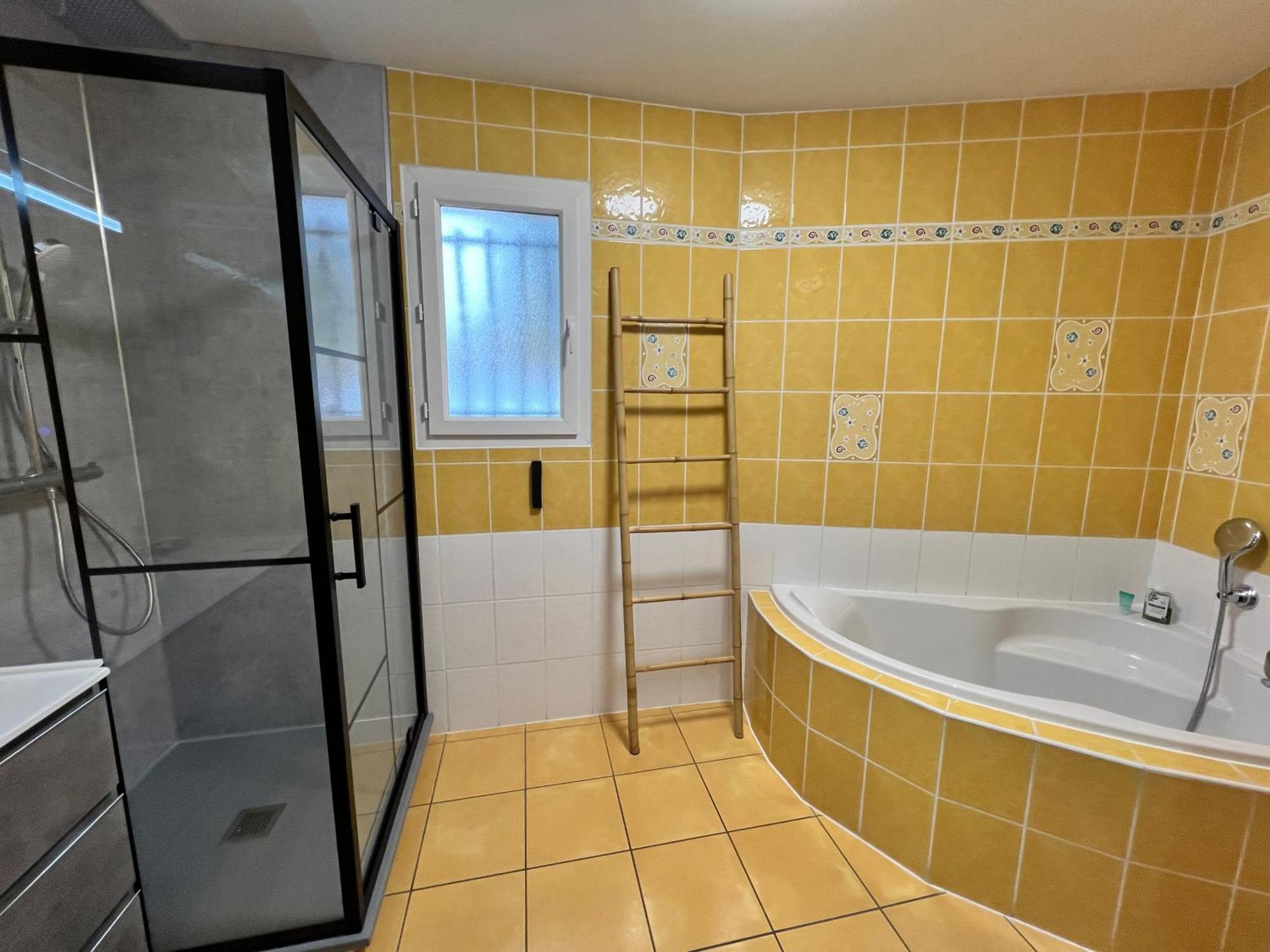 Chambres D'Hotes Chez Florence Montmerle-sur-Saone ภายนอก รูปภาพ
